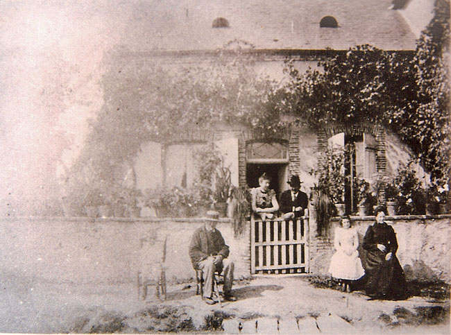 photo d'Alain-Fournier de la maison de La Chapelle d'Angillon