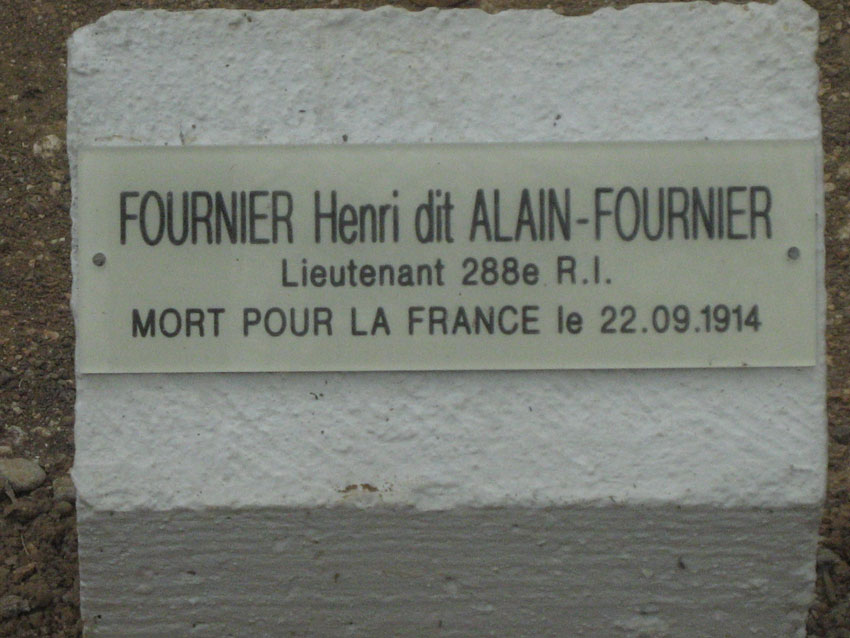 plaque de la tombe d'Alain-Fournier